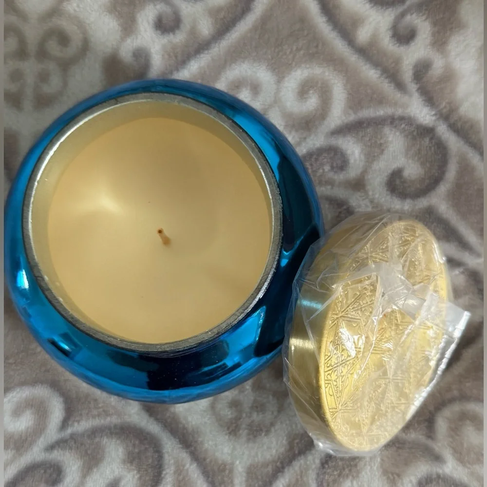 Anthropologie Blue Ombre Capri Blue Volcano Large Glass Lidded Jar Candle NWT